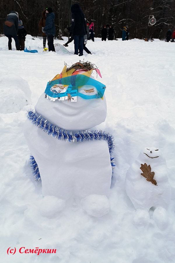 Фестиваль снеговиков в Горкинско-Ометьевском лесу Казани - Мимимишный снеговик