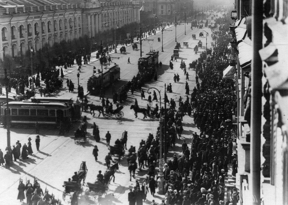 История России ХХ века глазами обывателя - 1912 год - Ленский расстрел - Демонстрация протеста. 15 апреля 1912 года, Санкт-Петербург.