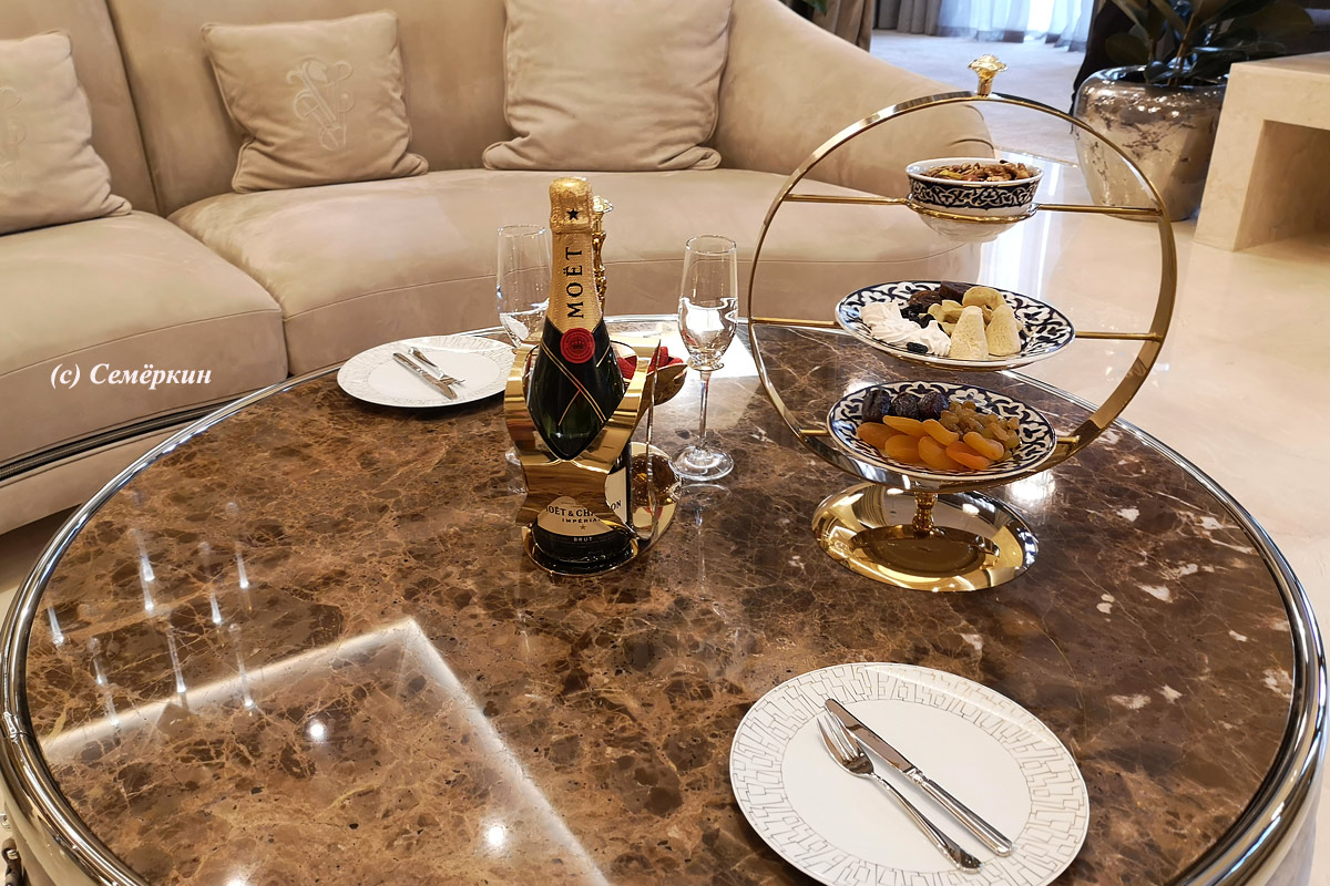 Пятизвёздочная сказка в отеле Кол Гали - Kol Gali Resort&SPA - королевский номер - Шампанское по утрам монархи могут пить, как и простые аристократы:)