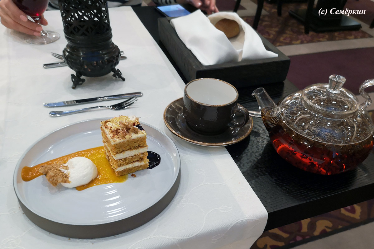 Пятизвёздочная сказка в отеле Кол Гали - Kol Gali Resort&SPA - еда в ресторане - Чай с бергамотом и десерт