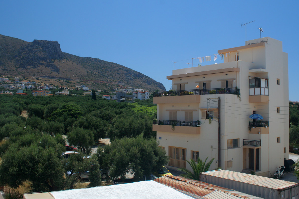 Крит, Херсониссос - отель Thalia, вид из окна