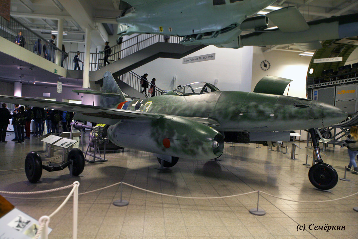 Мюнхен - Немецкий музей - авиация - турбореактивный Мессершмитт Me-262 ласточка
