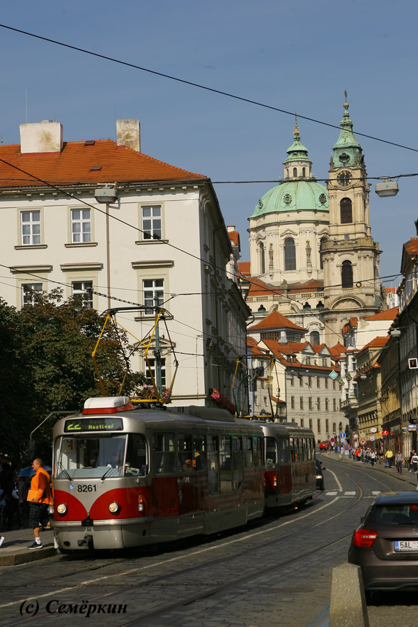 Прага светлая и тёмная - Вокруг Пражского града -  костёл Святого Николая и тот самый трамвай №22