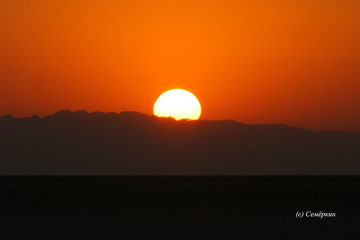 восход солнца в Сахаре