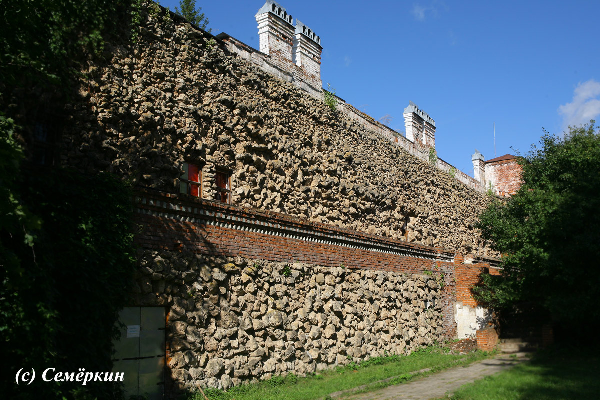 Шереметевский замок в Юрино